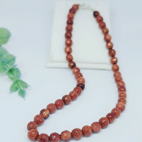 Gorgeous Faceted Goldstone necklace 😍 - Picture 3 of 3